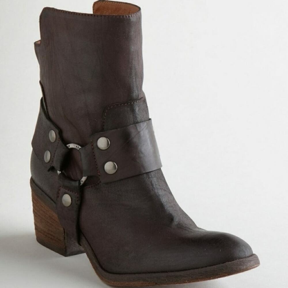DONALD J Pliner Dasha Wine Distressed moto Nappa Booties‎ boots size 7.5
